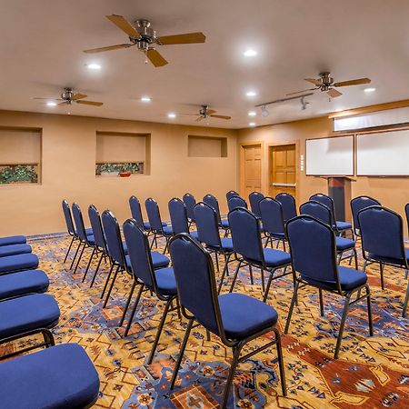 Holiday Inn Canyon De Chelly-Chinle By Ihg Exterior foto