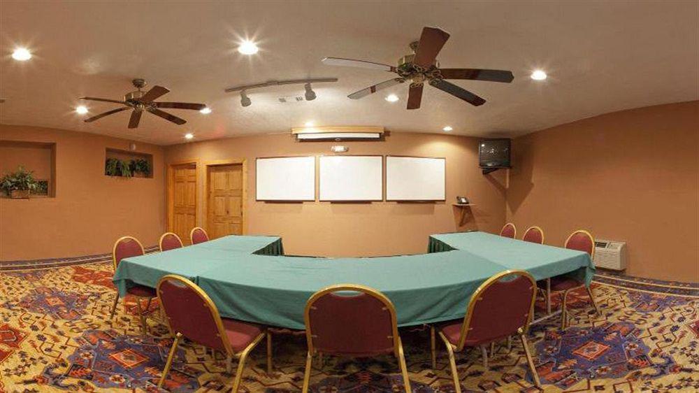 Holiday Inn Canyon De Chelly-Chinle By Ihg Exterior foto
