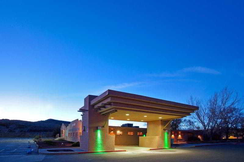 Holiday Inn Canyon De Chelly-Chinle By Ihg Exterior foto